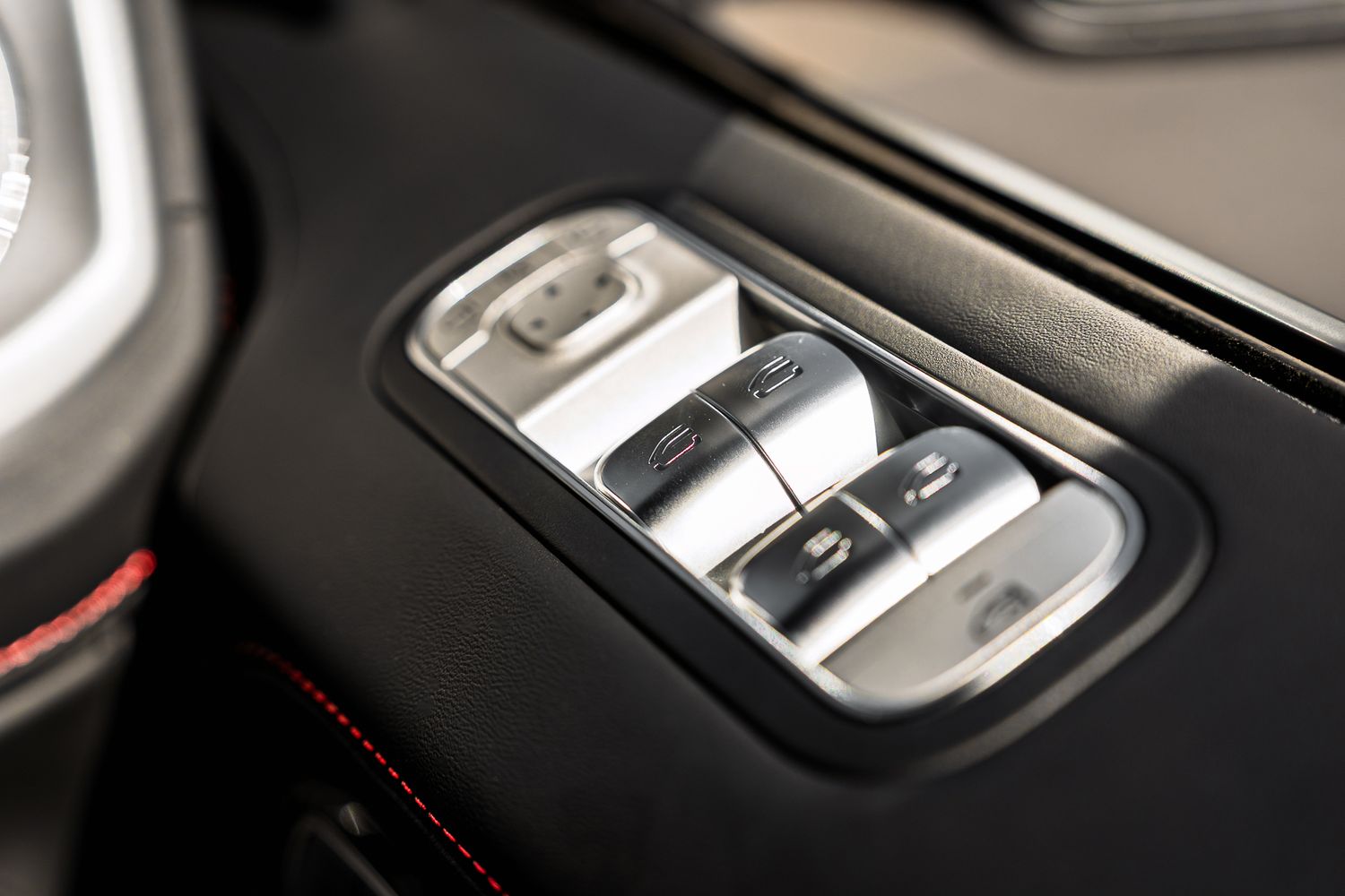 Mercedes Benz G63 Magno MANUFAKTUR 4.0-litre twin-turbocharged V8