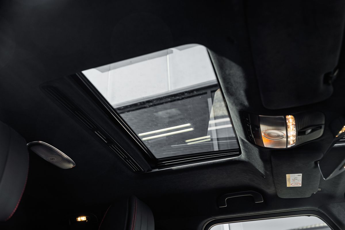 MERCEDES BENZ G63 Magno MANUFAKTUR 4.0-litre twin-turbocharged V8
