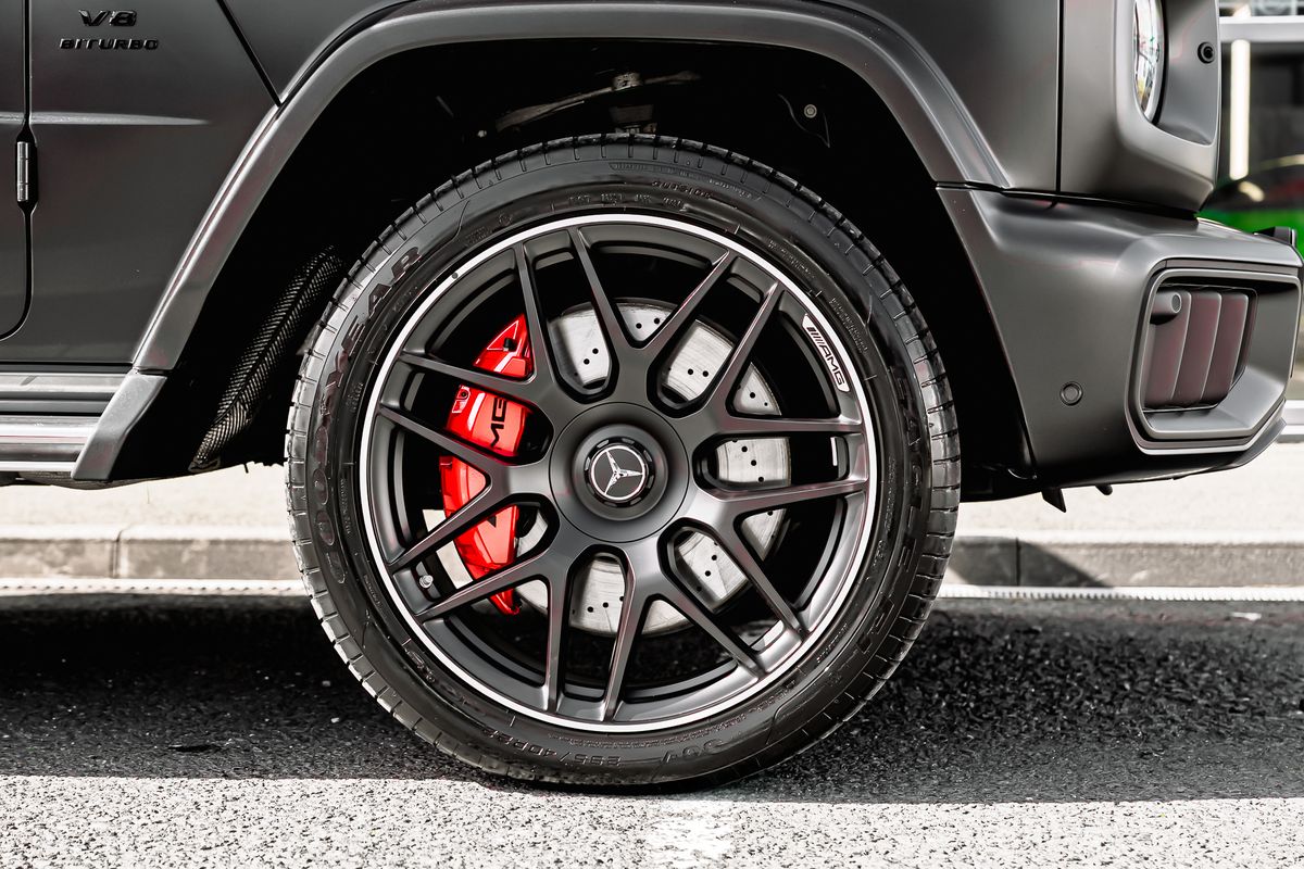 MERCEDES BENZ G63 Magno MANUFAKTUR 4.0-litre twin-turbocharged V8