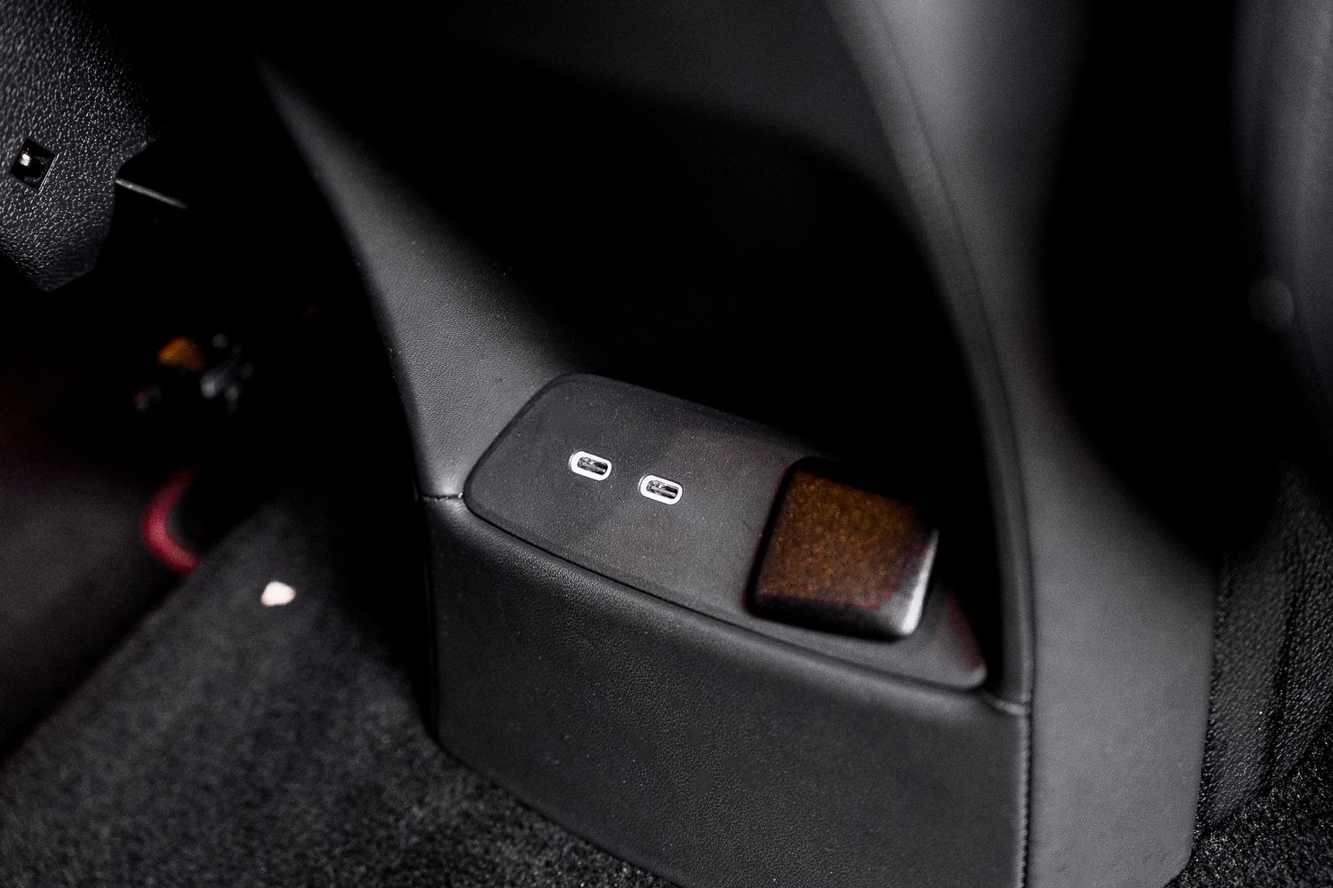 Mercedes Benz G63 Magno MANUFAKTUR 4.0-litre twin-turbocharged V8