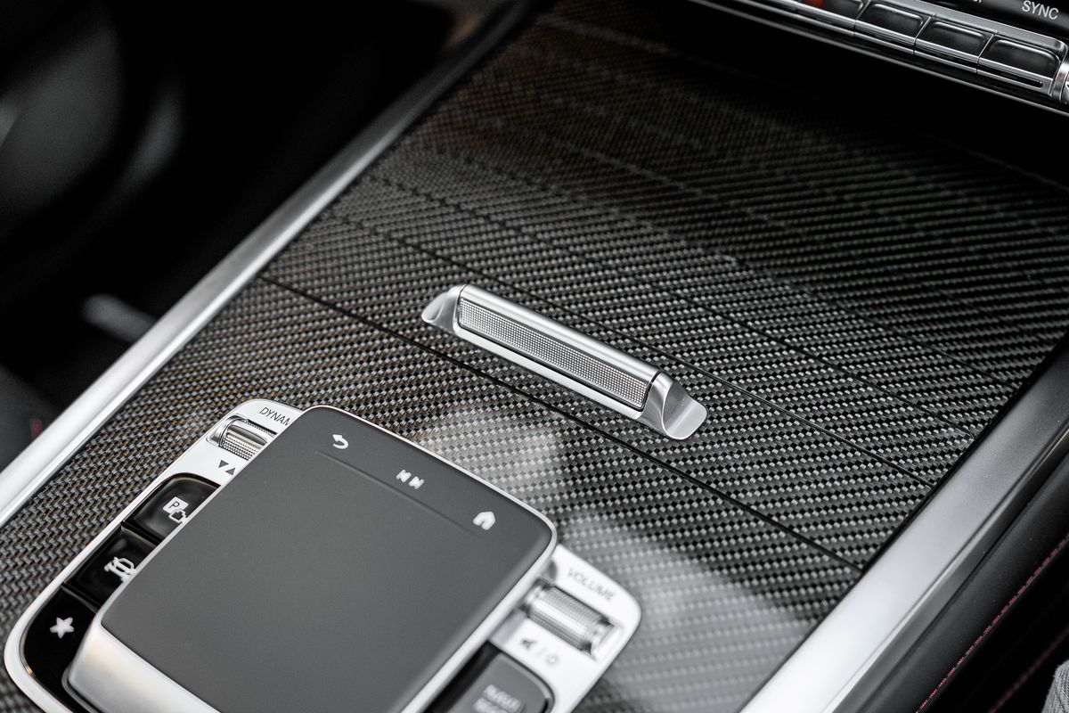 MERCEDES BENZ G63 Magno MANUFAKTUR 4.0-litre twin-turbocharged V8