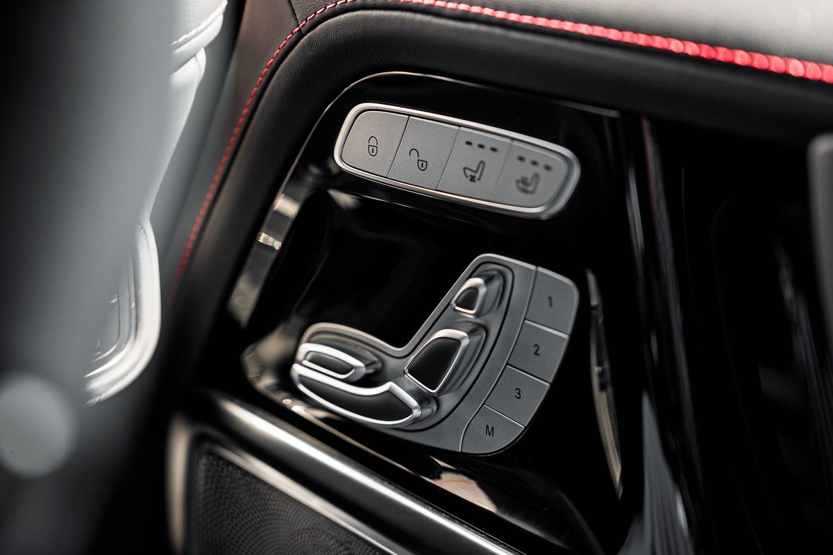 MERCEDES BENZ G63 Magno MANUFAKTUR 4.0-litre twin-turbocharged V8