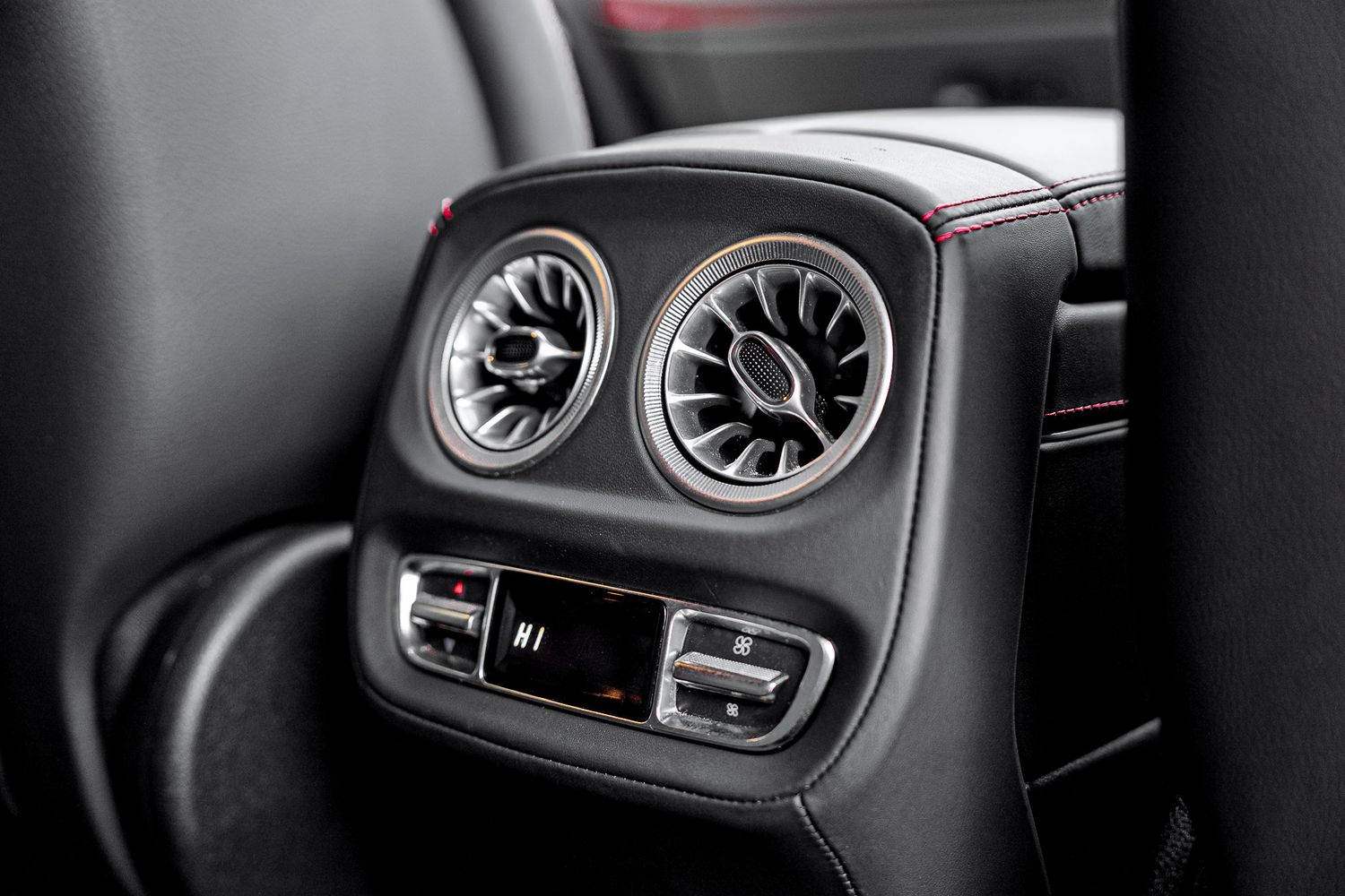 Mercedes Benz G63 Magno MANUFAKTUR 4.0-litre twin-turbocharged V8