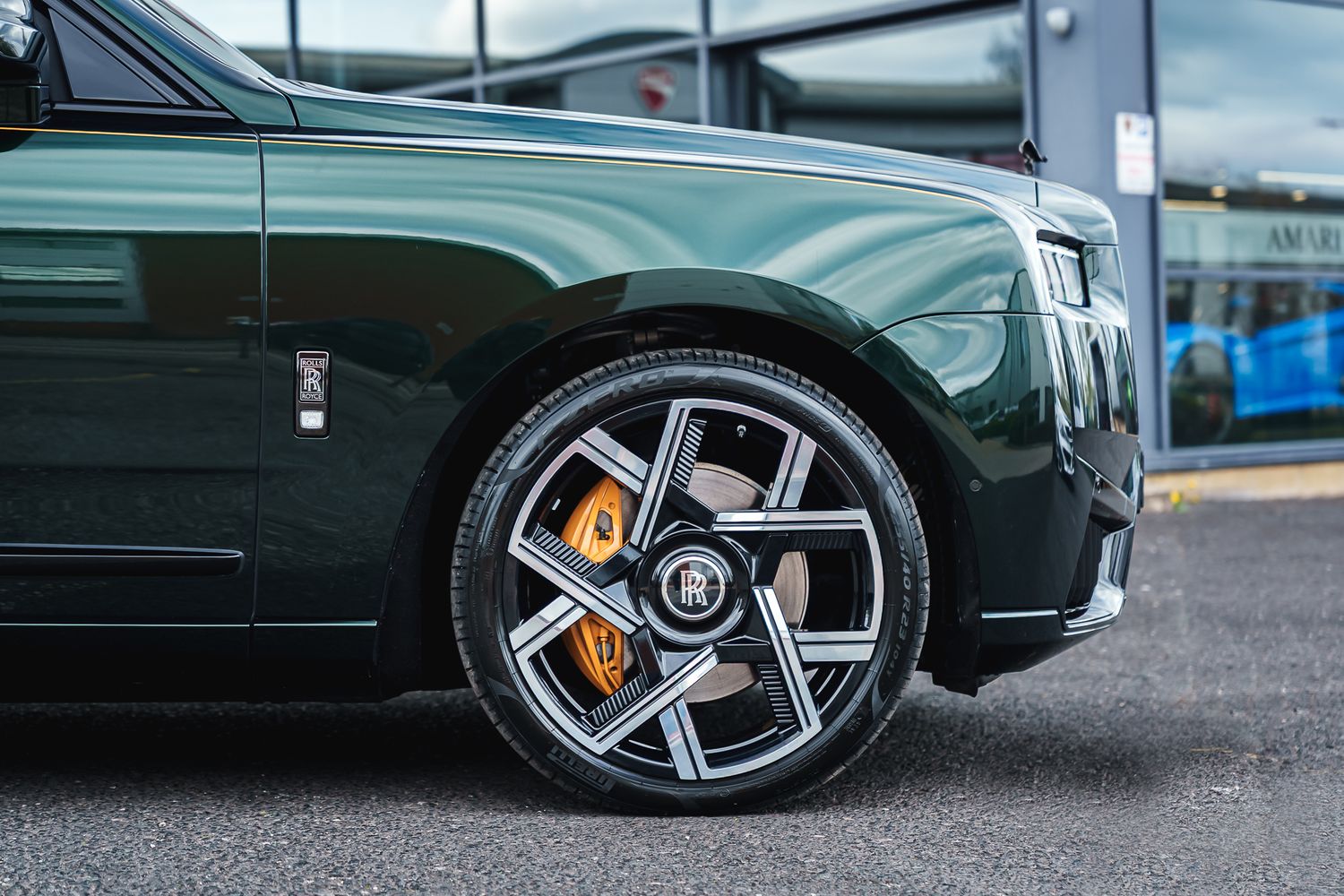 Rolls Royce Black Badge Cullinan Series 2