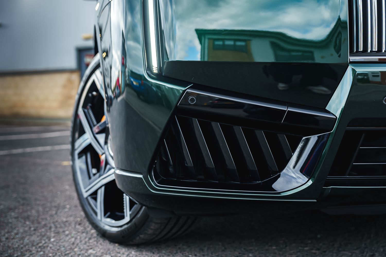 Rolls Royce Black Badge Cullinan Series 2