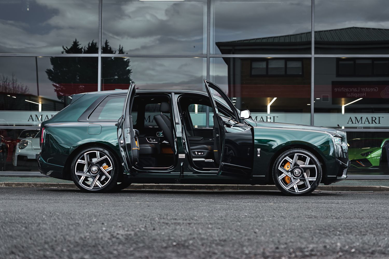 Rolls Royce Black Badge Cullinan Series 2