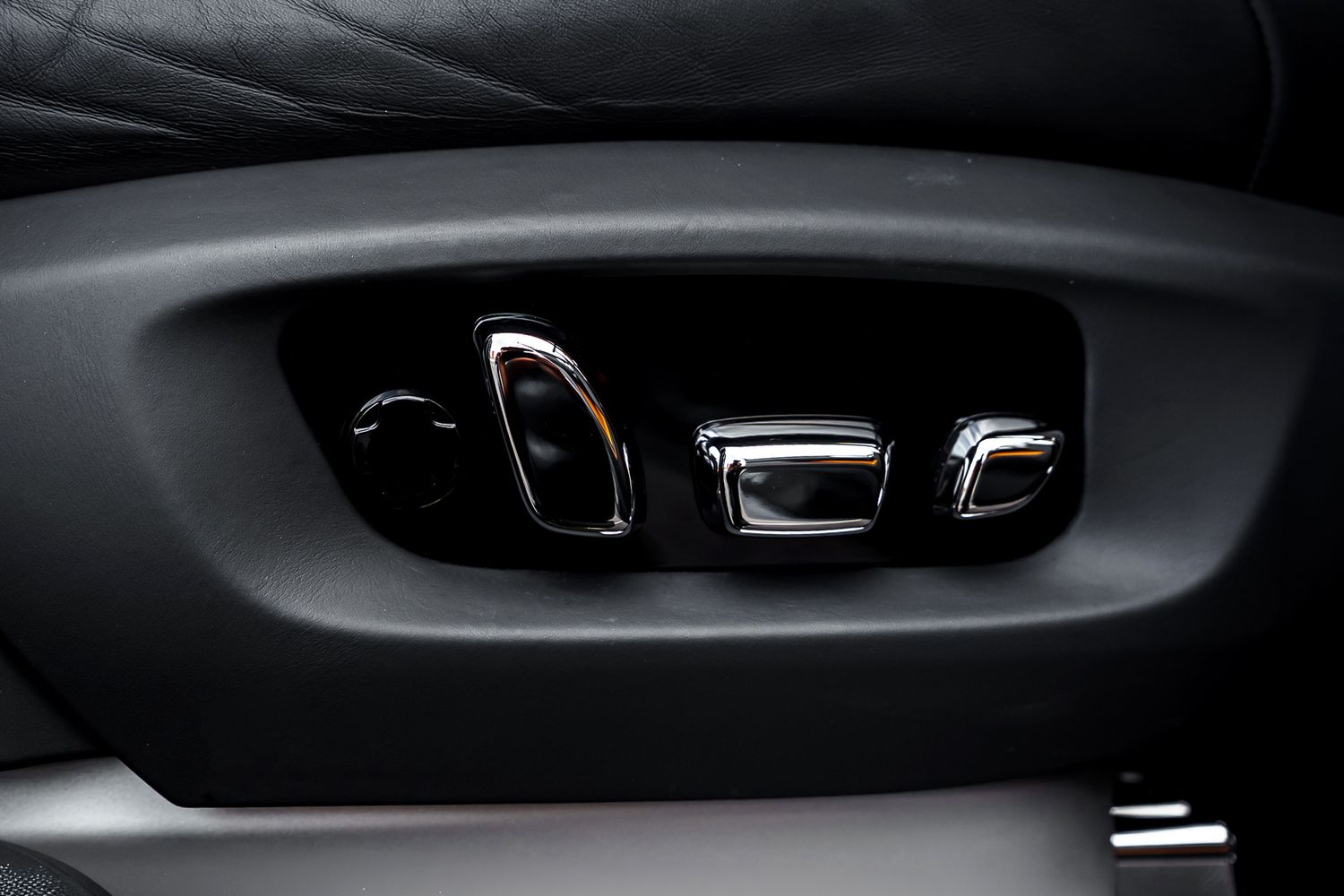 Rolls Royce Black Badge Cullinan Series 2