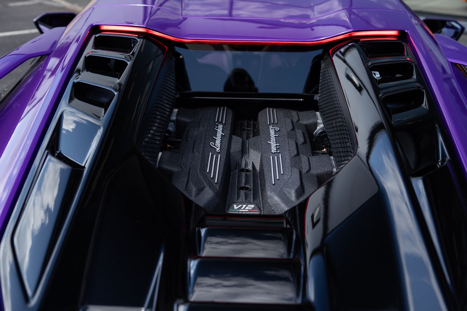 Lamborghini Revuelto