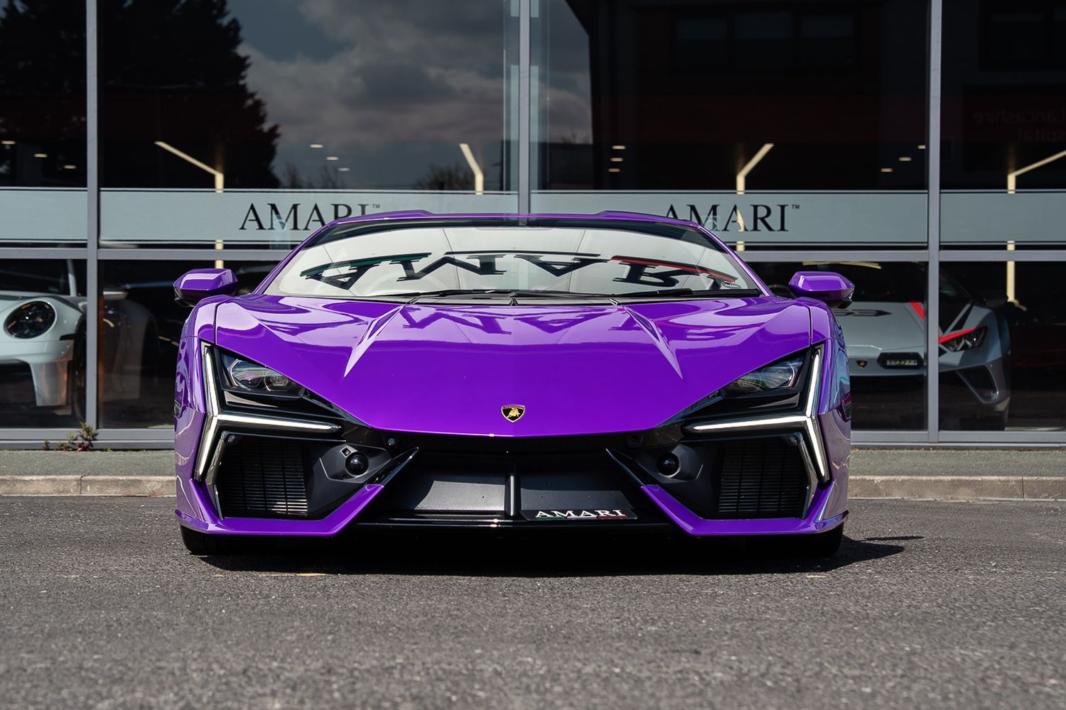Lamborghini Revuelto