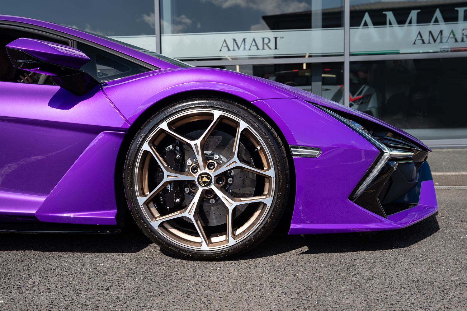 Lamborghini Revuelto