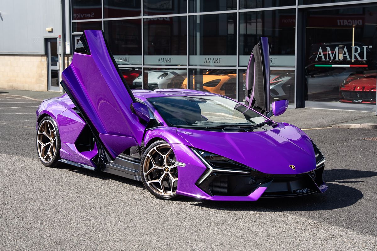 Lamborghini Revuelto