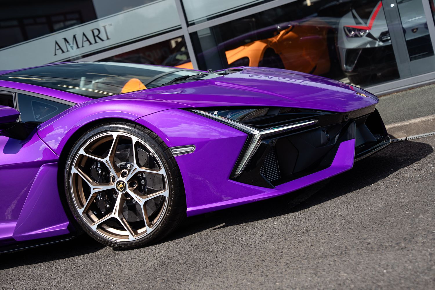 Lamborghini Revuelto