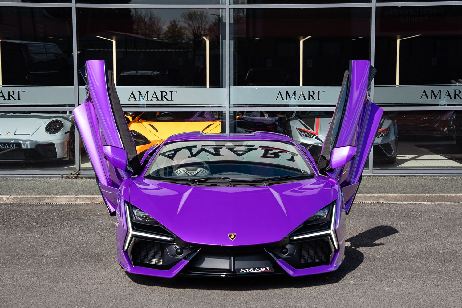Lamborghini Revuelto