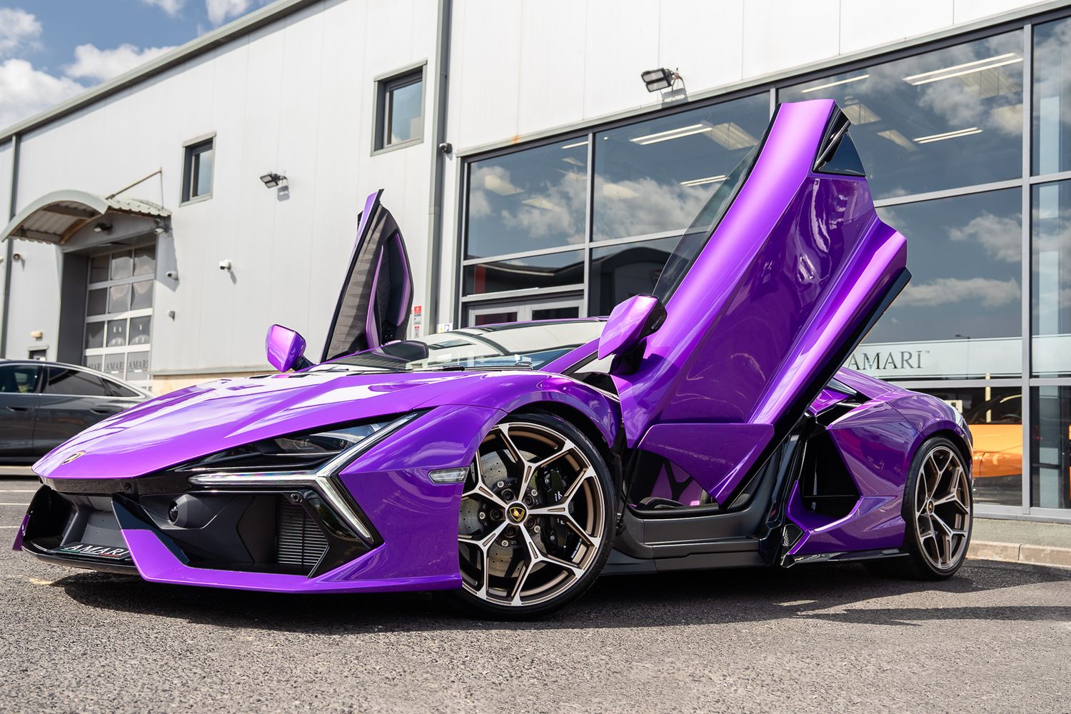 Lamborghini Revuelto