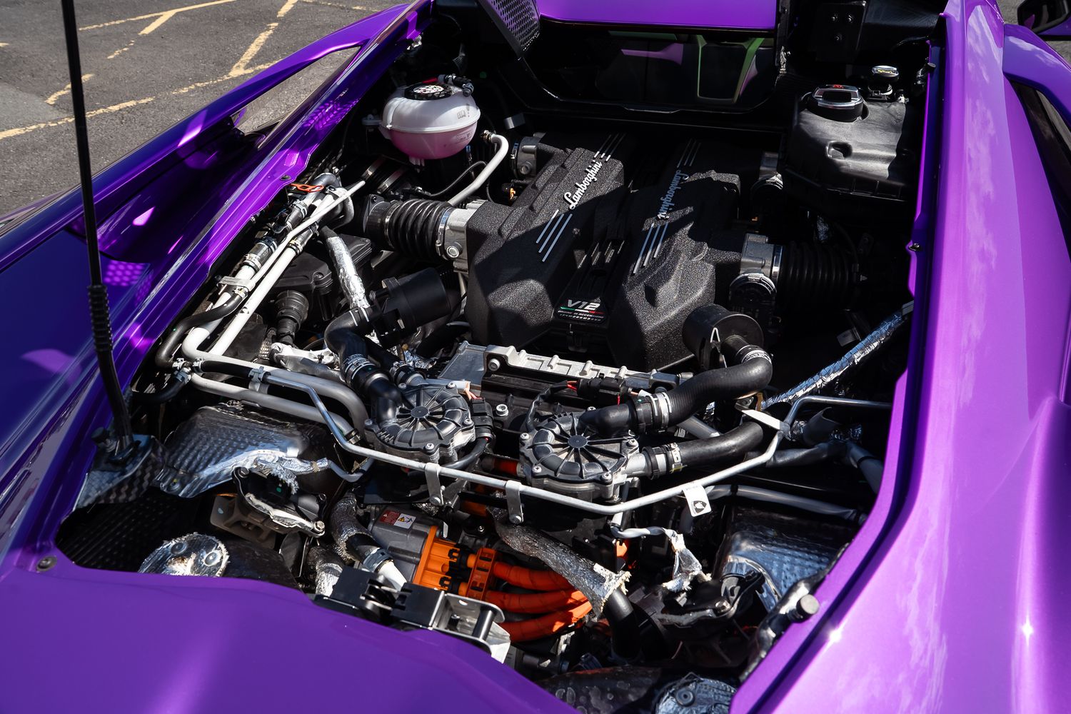 Lamborghini Revuelto