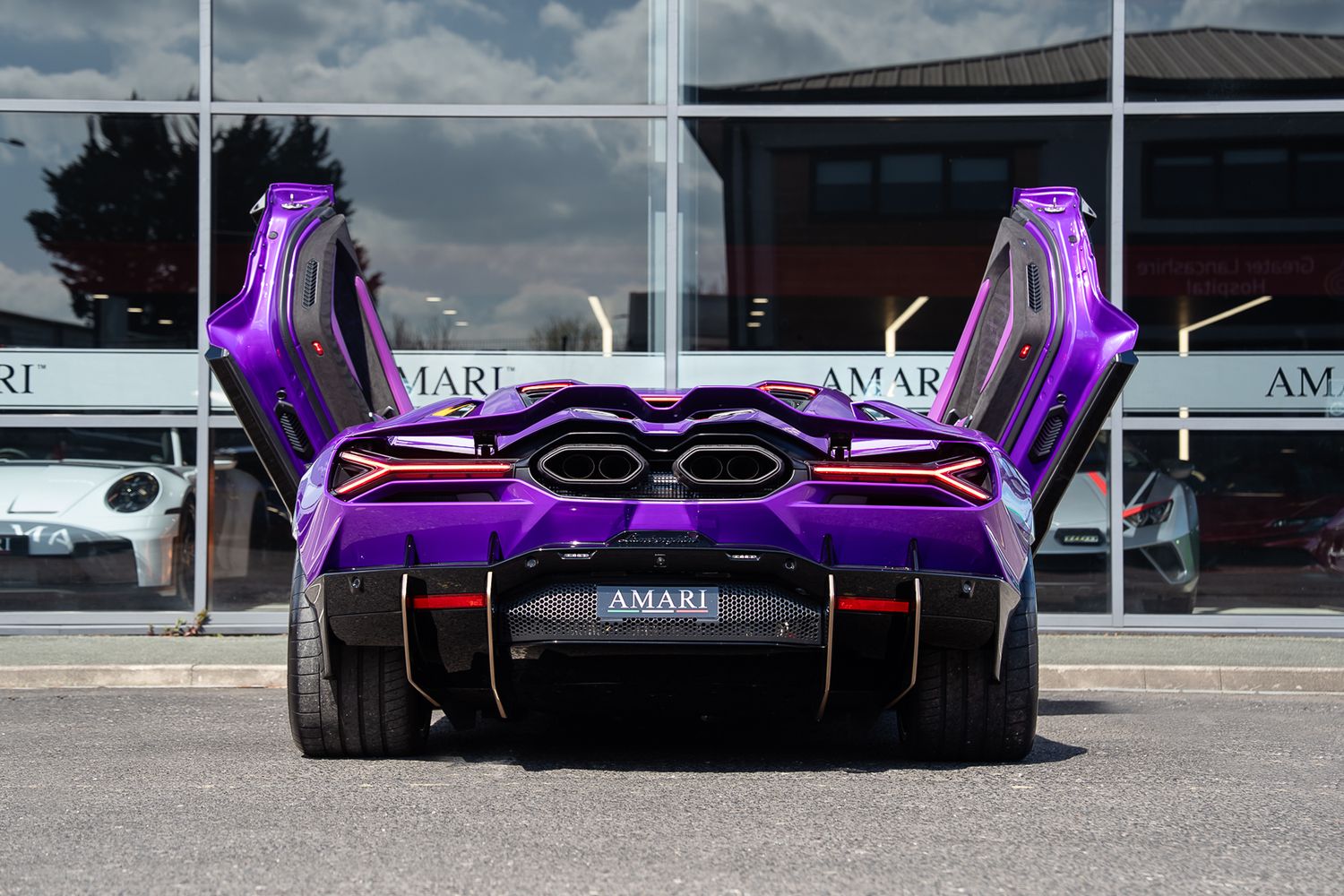 Lamborghini Revuelto