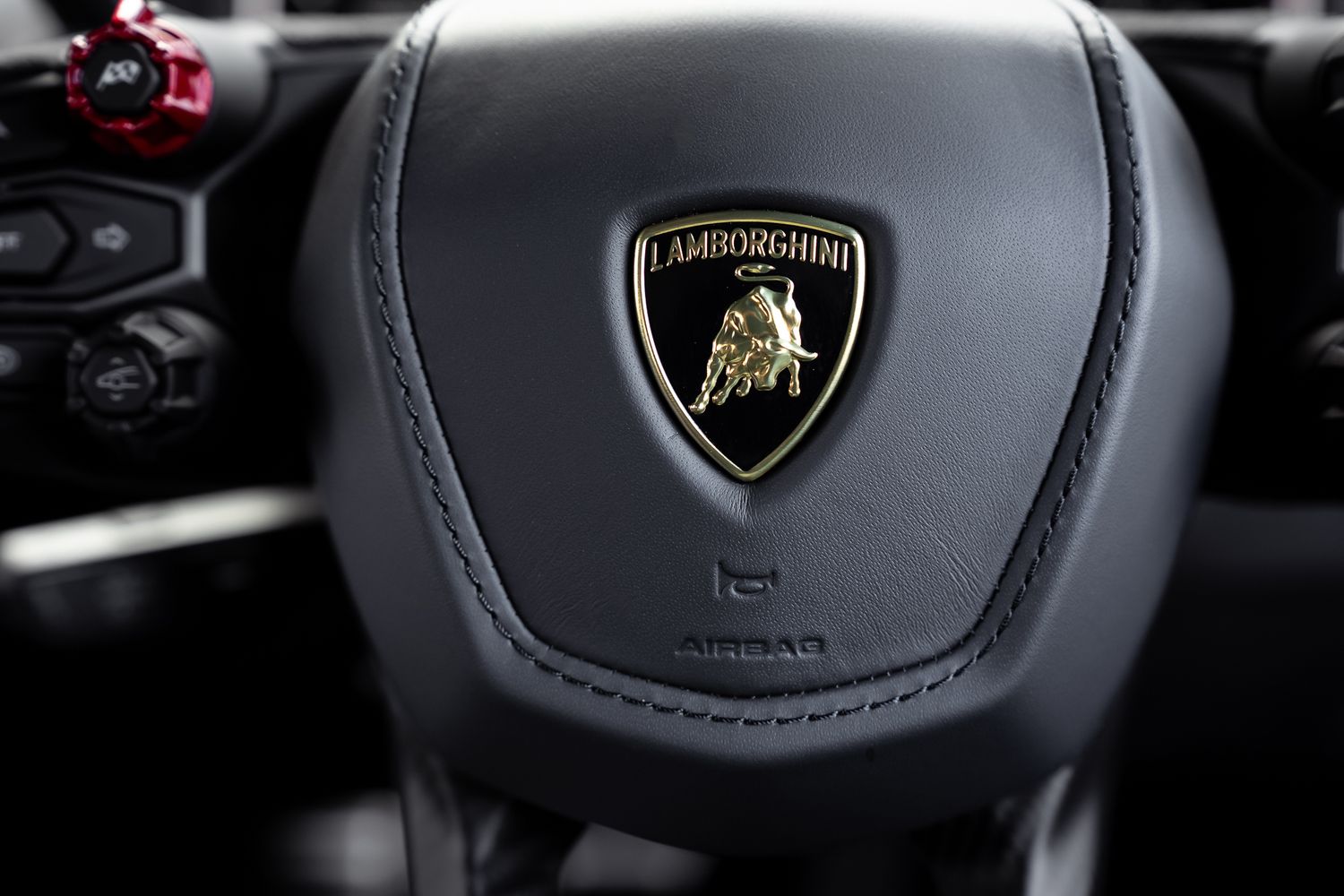 Lamborghini Revuelto