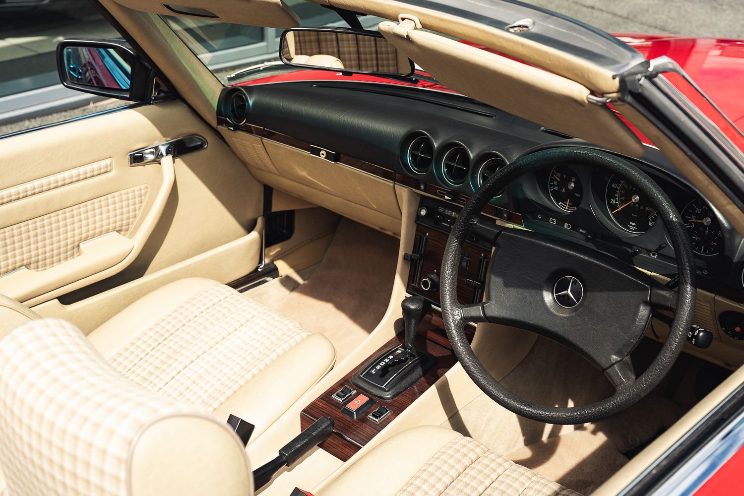MERCEDES BENZ ROADSTER 380 SL