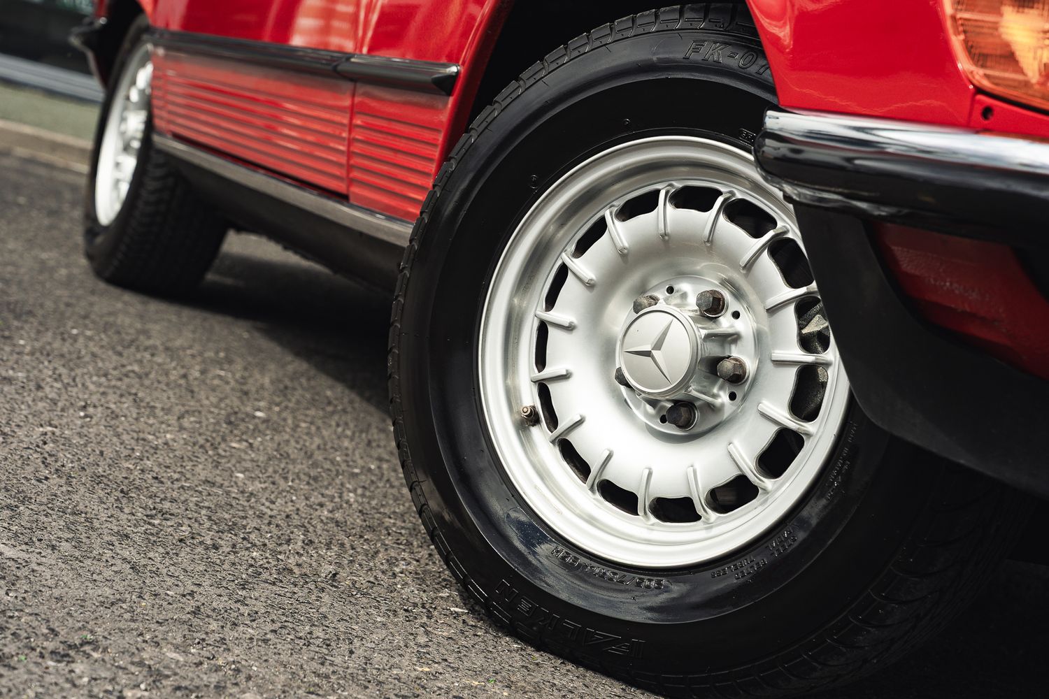 MERCEDES BENZ ROADSTER 380 SL