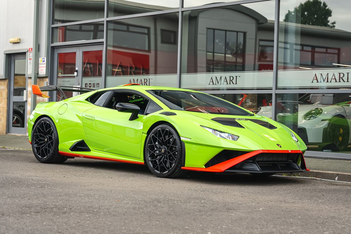 LAMBORGHINI HURACAN STO