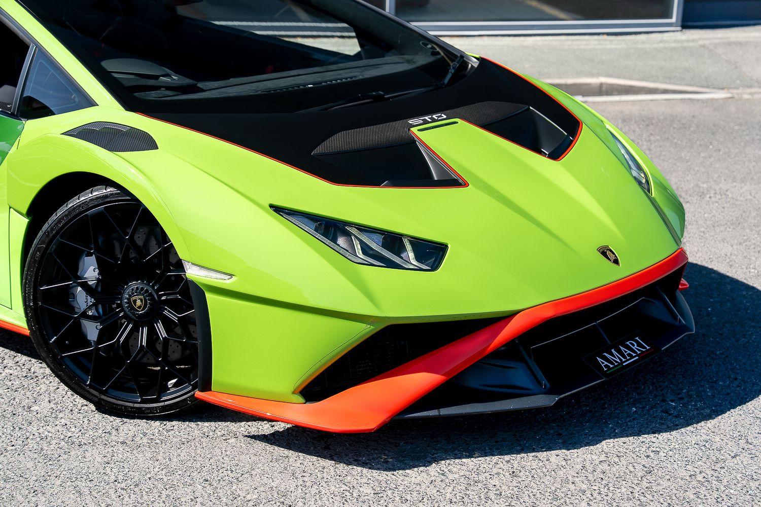 LAMBORGHINI HURACAN STO