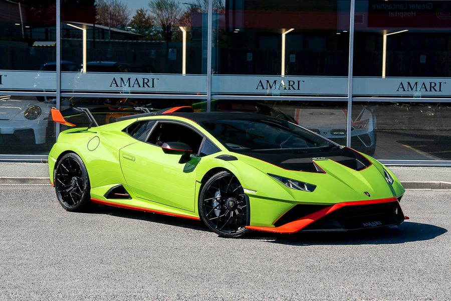 2022 Lamborghini Huracan STO