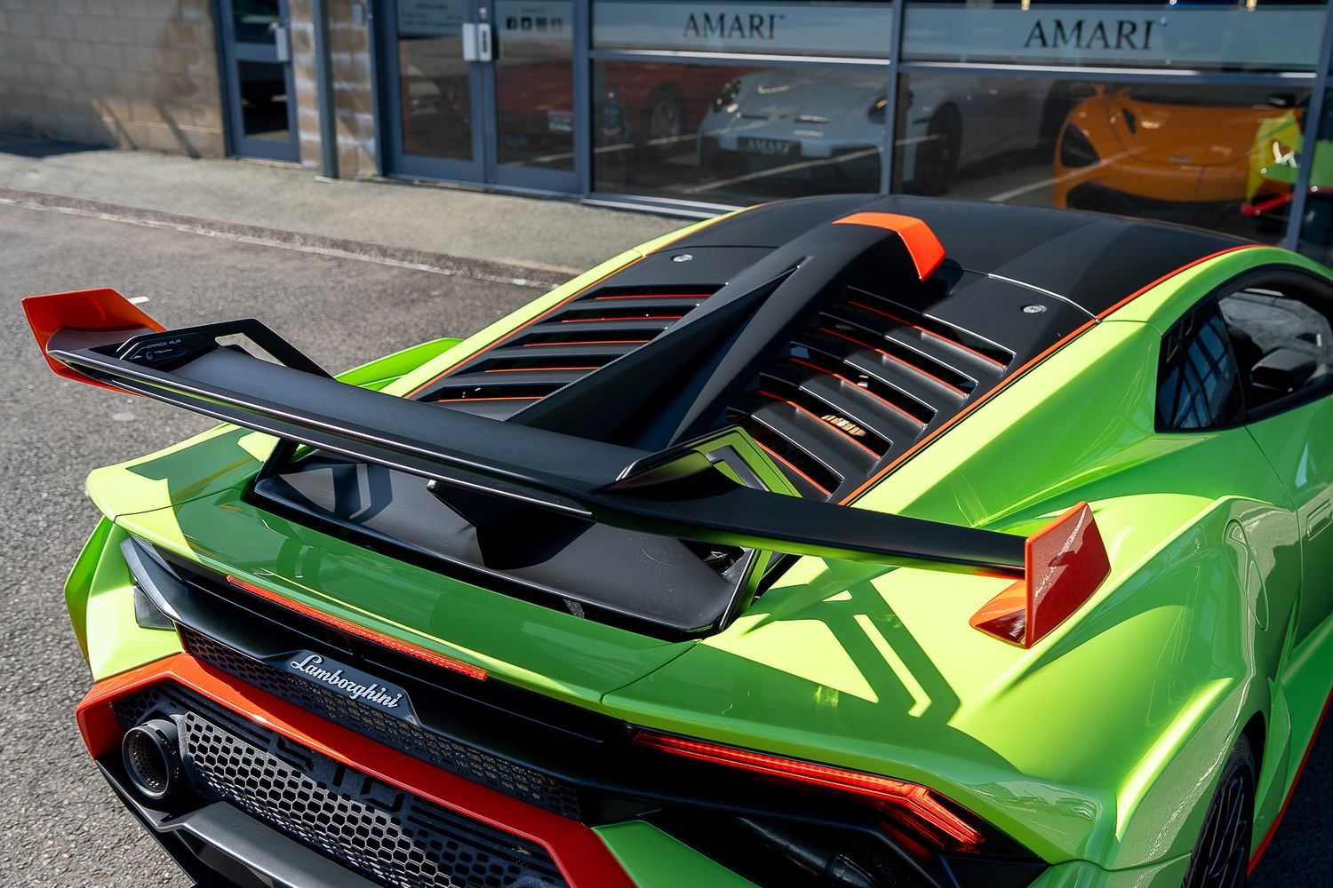 LAMBORGHINI HURACAN STO