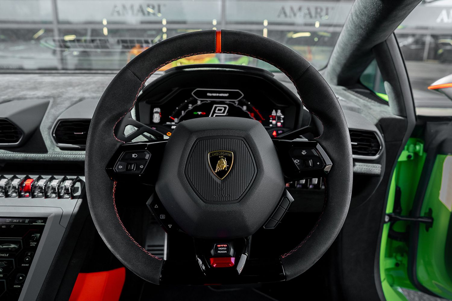 LAMBORGHINI HURACAN STO