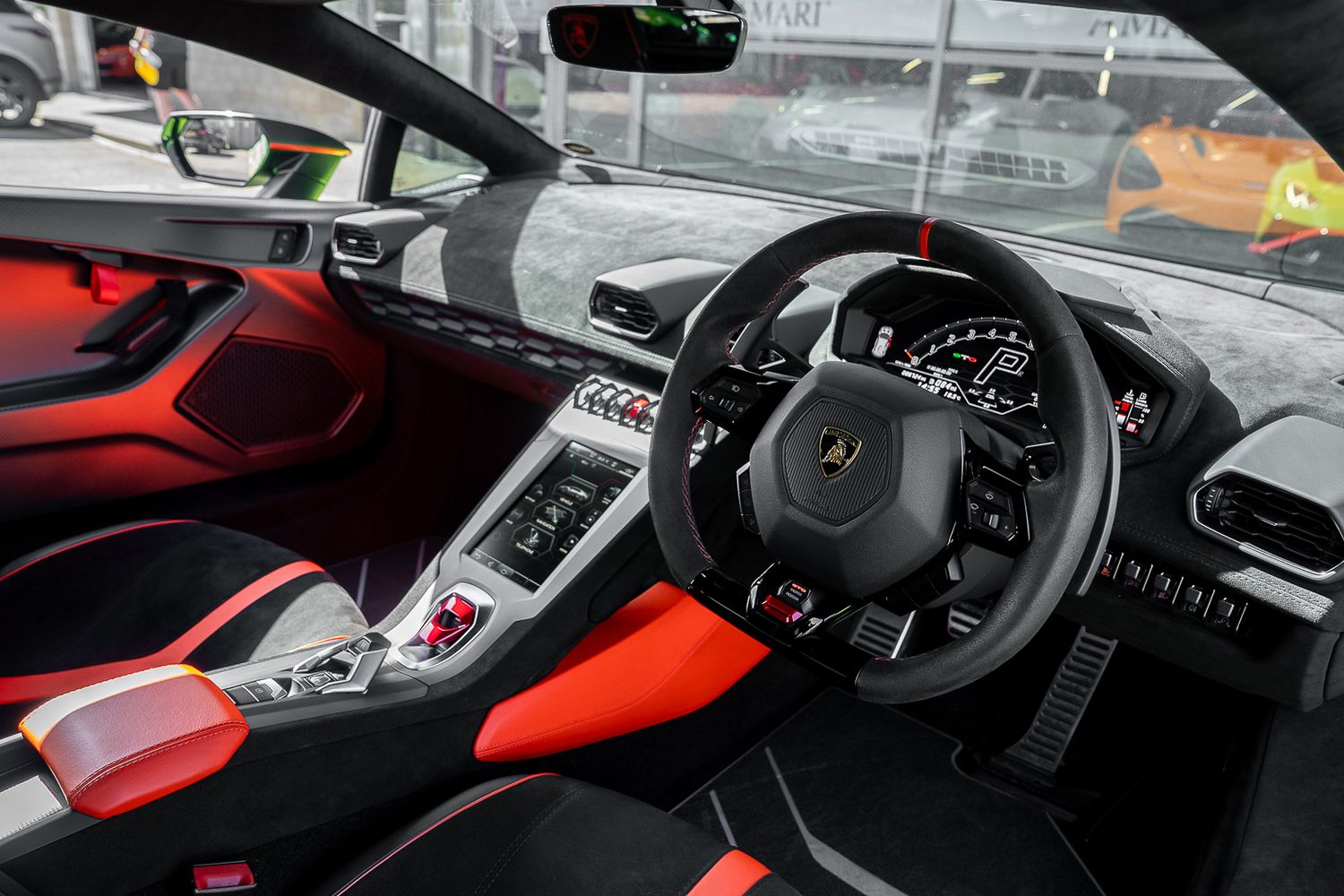 LAMBORGHINI HURACAN STO