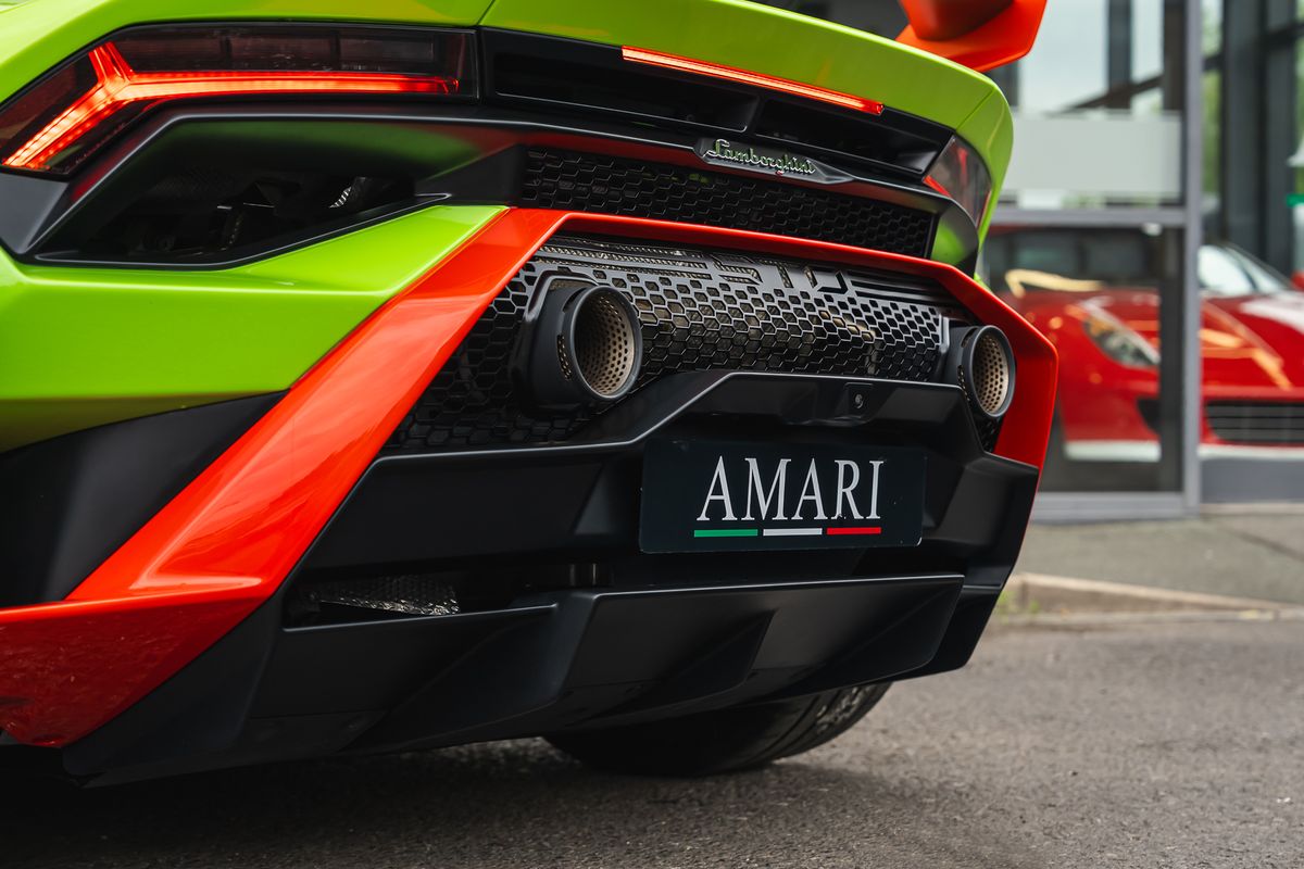 LAMBORGHINI HURACAN STO