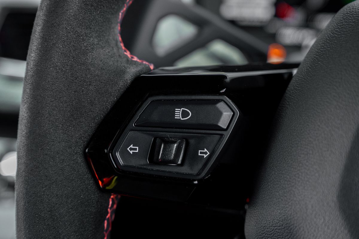 LAMBORGHINI HURACAN STO