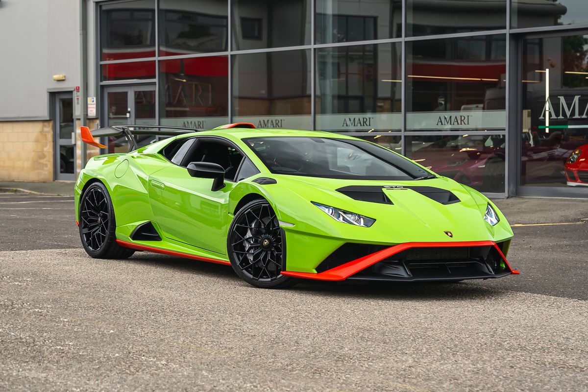 LAMBORGHINI HURACAN STO