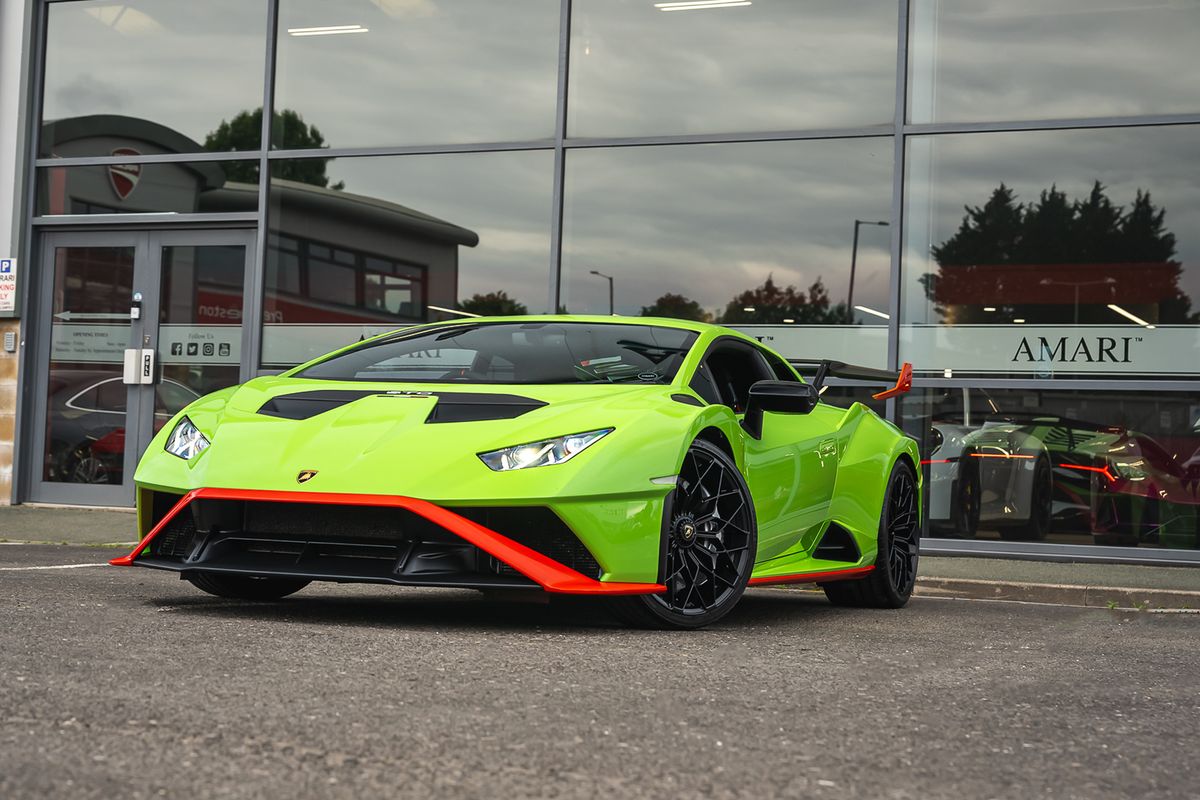 LAMBORGHINI HURACAN STO