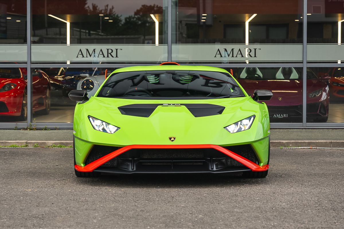 LAMBORGHINI HURACAN STO
