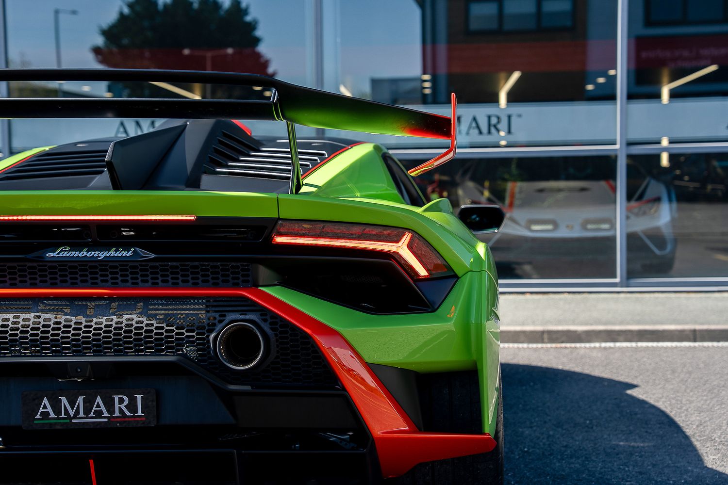 LAMBORGHINI HURACAN STO