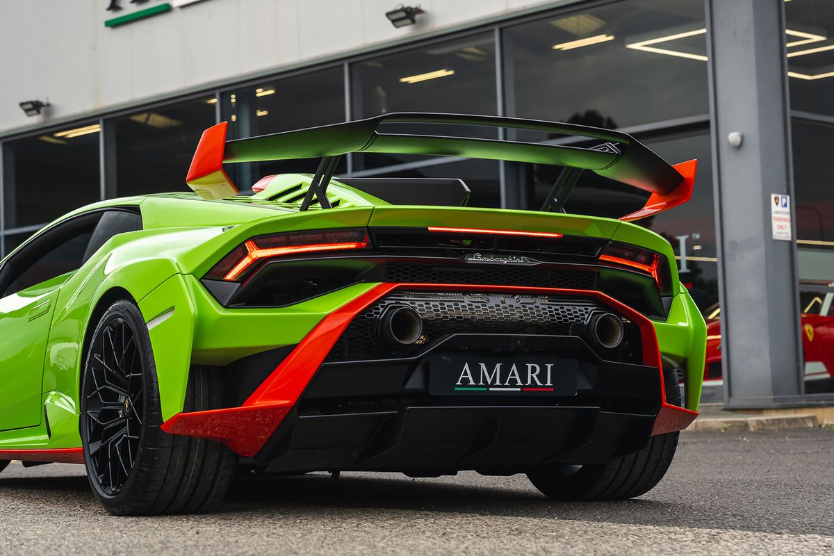 LAMBORGHINI HURACAN STO