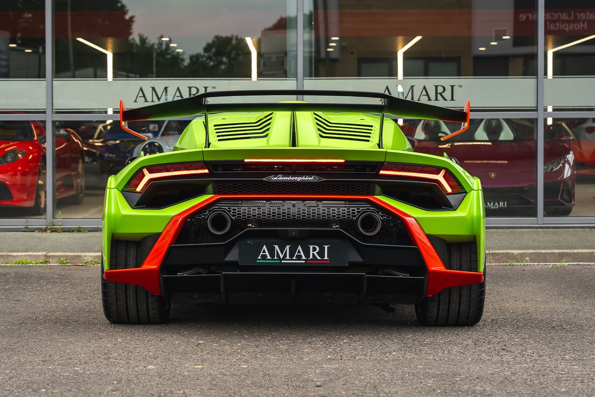 LAMBORGHINI HURACAN STO