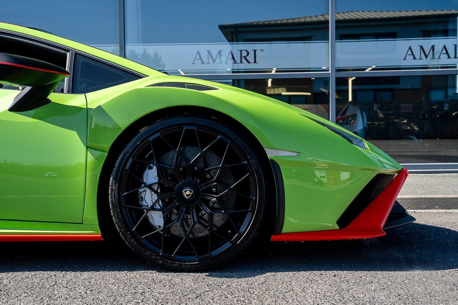 LAMBORGHINI HURACAN STO