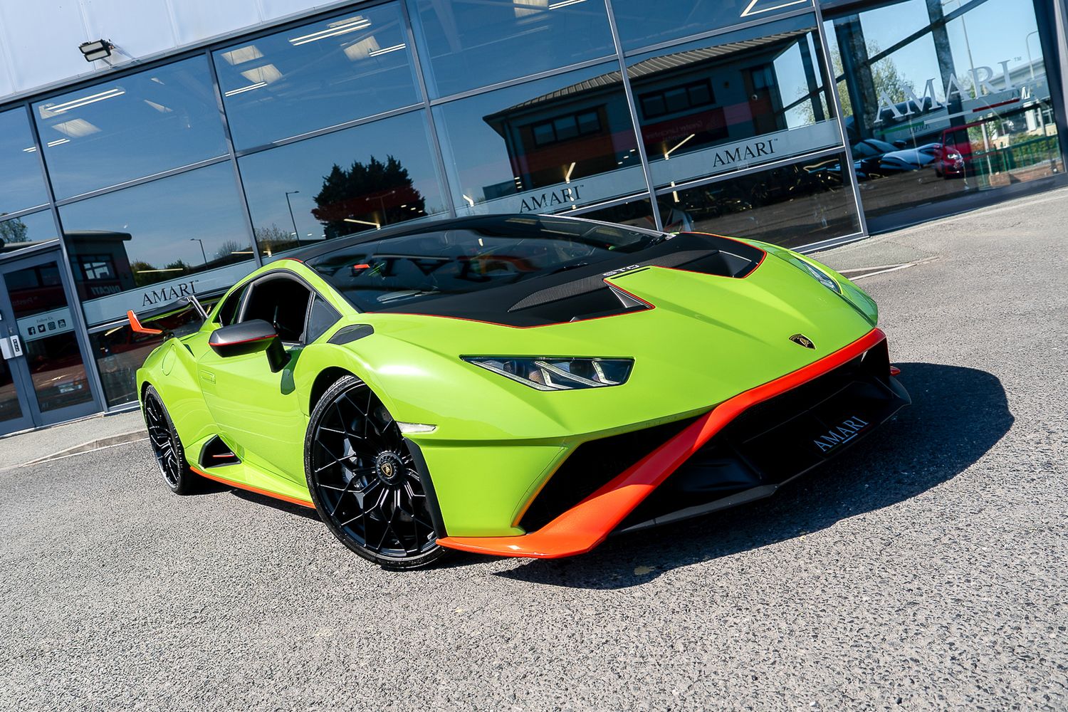 LAMBORGHINI HURACAN STO