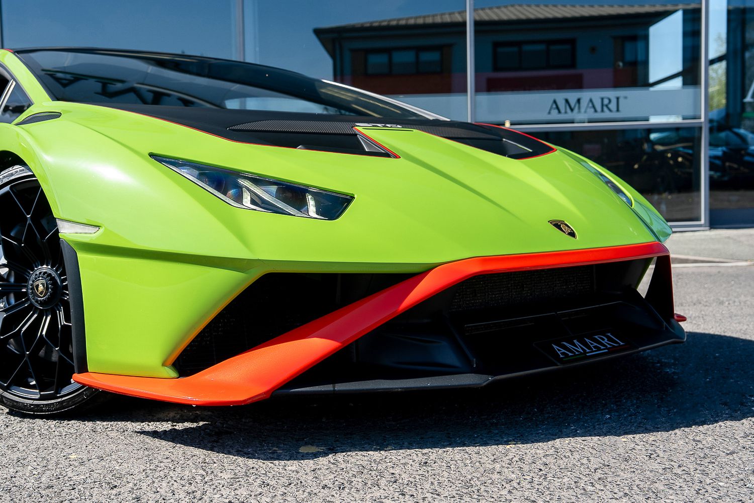 LAMBORGHINI HURACAN STO