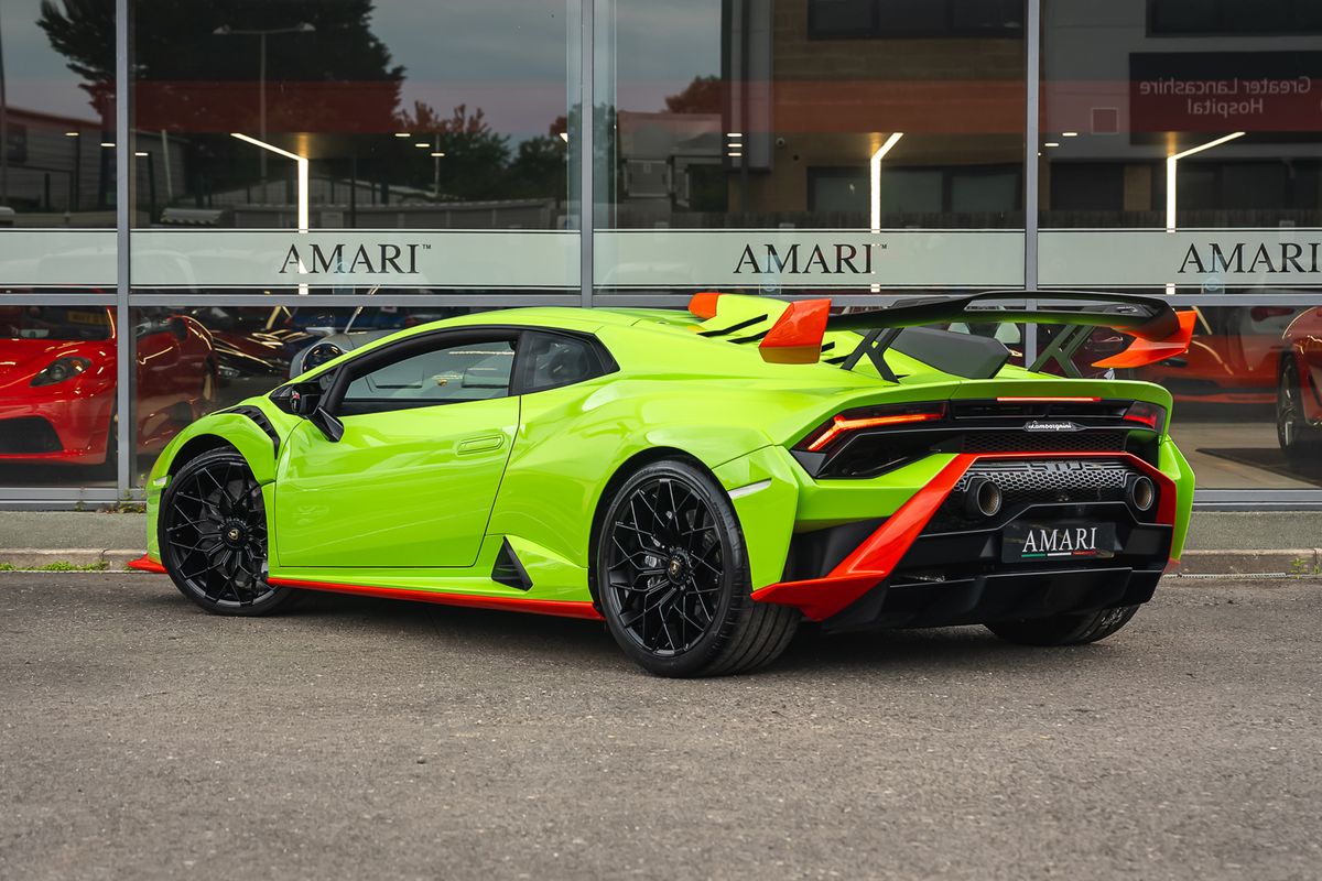 LAMBORGHINI HURACAN STO