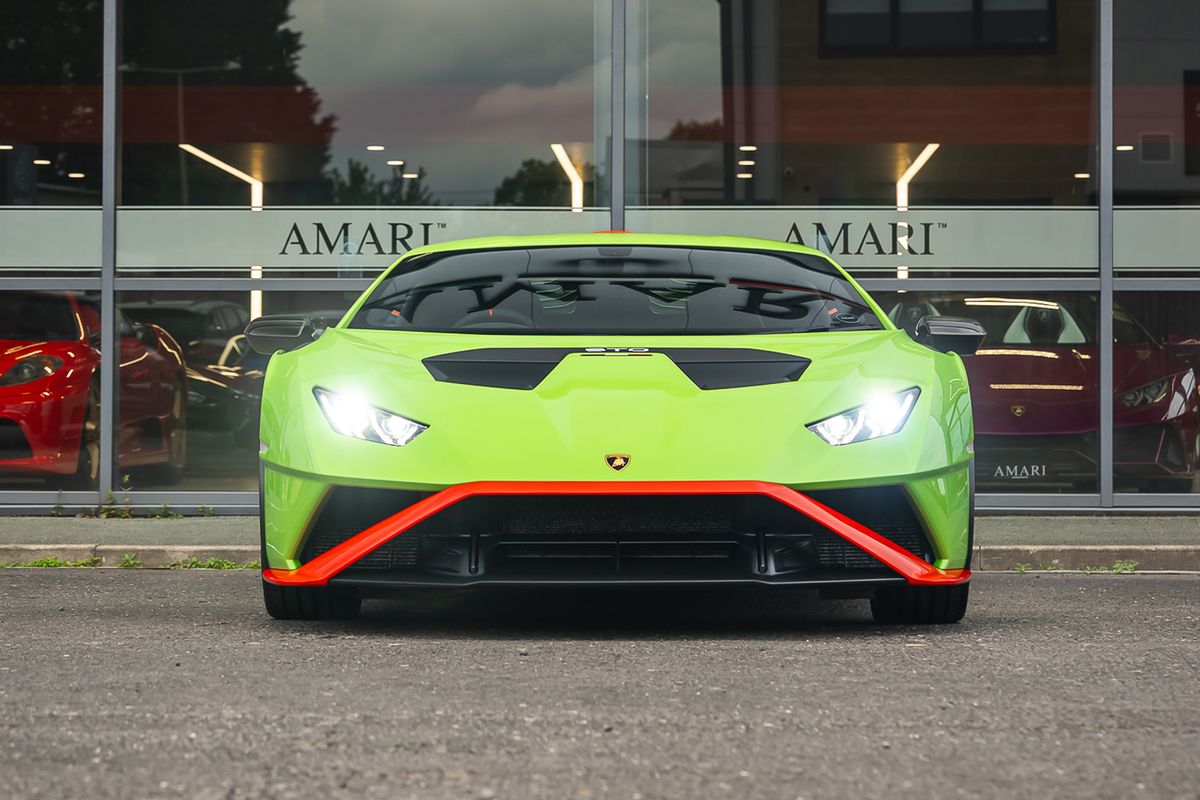 LAMBORGHINI HURACAN STO
