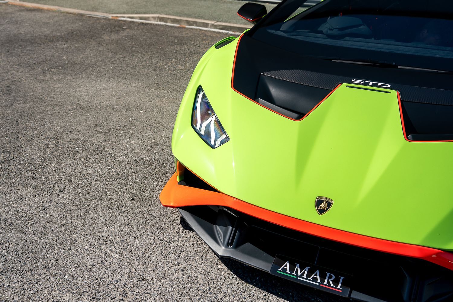 LAMBORGHINI HURACAN STO