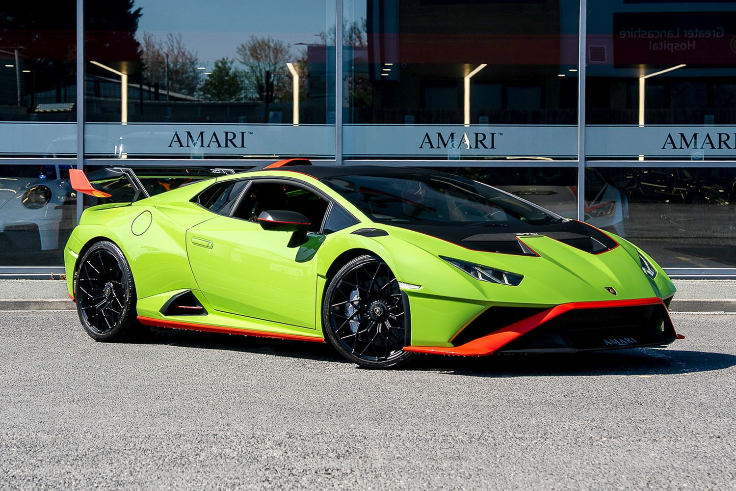 LAMBORGHINI HURACAN STO