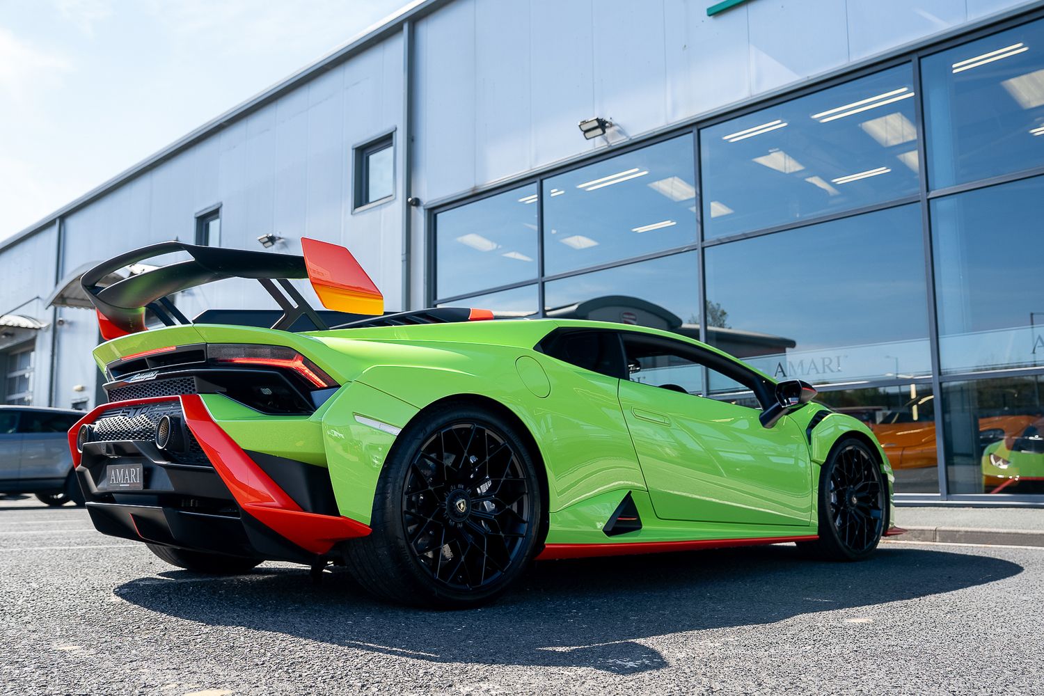 LAMBORGHINI HURACAN STO