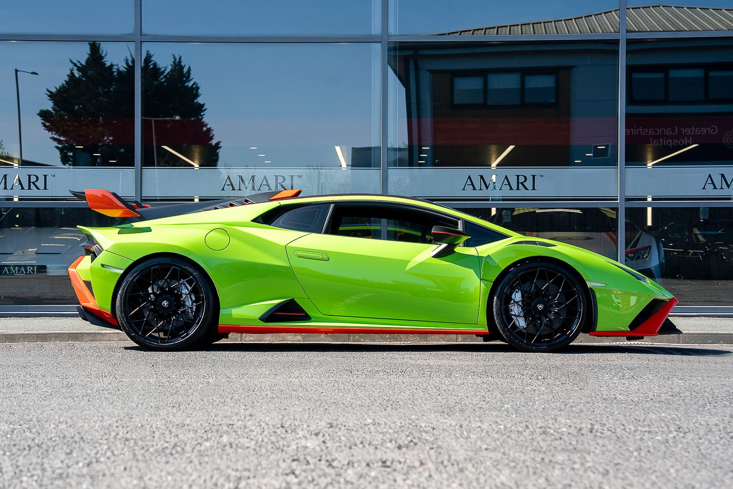 LAMBORGHINI HURACAN STO
