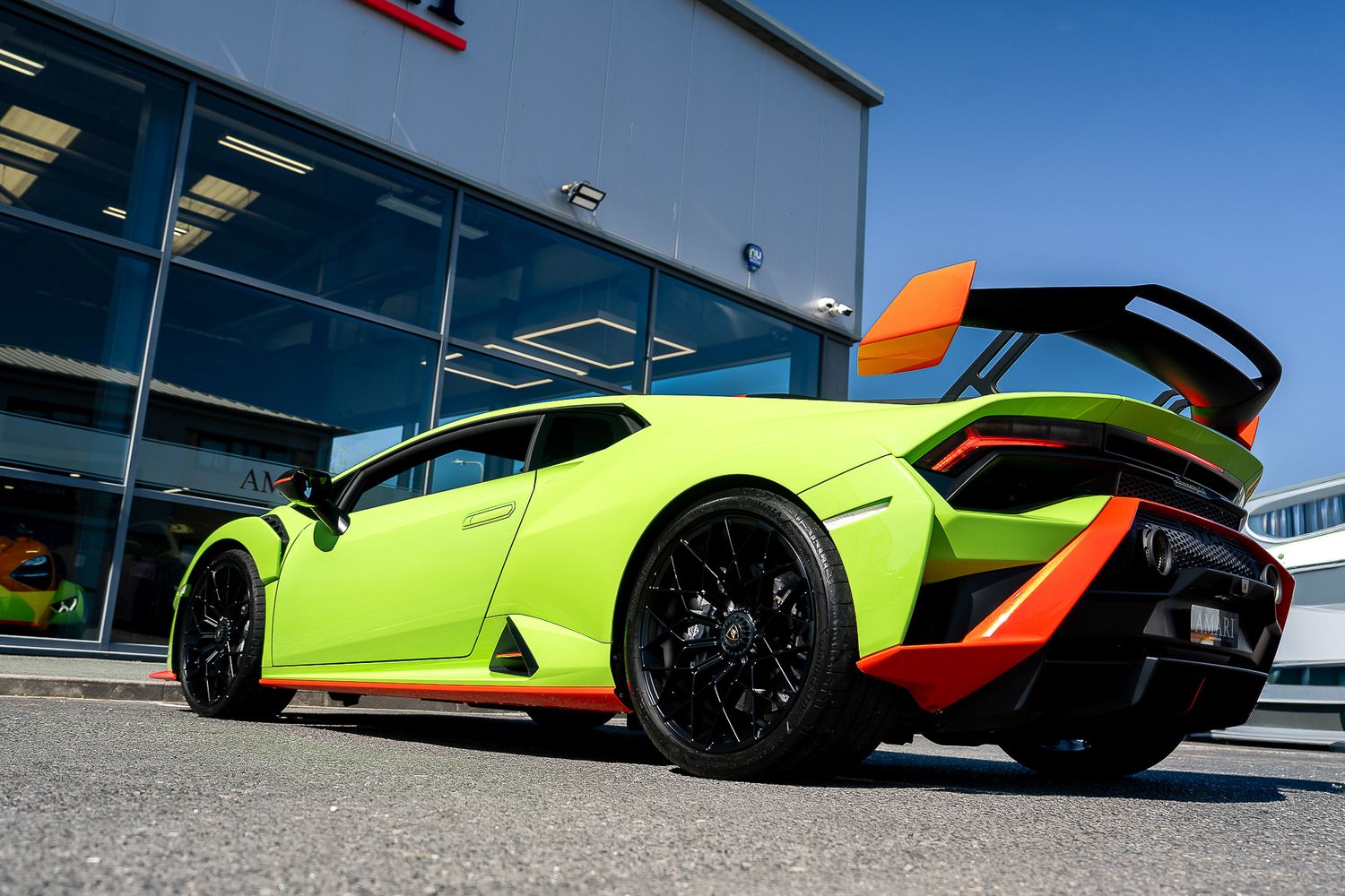 LAMBORGHINI HURACAN STO