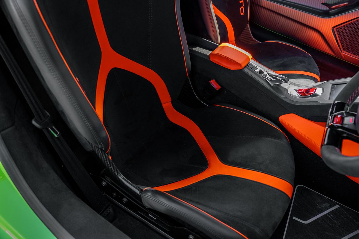 LAMBORGHINI HURACAN STO