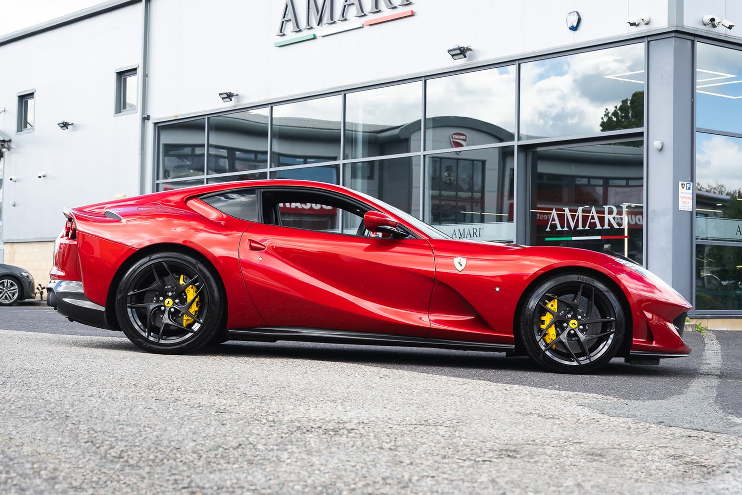 FERRARI 812 SUPERFAST
