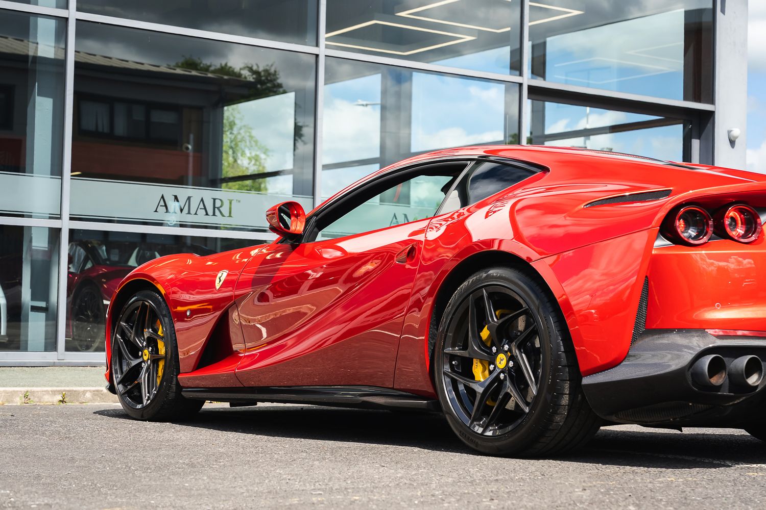 FERRARI 812 SUPERFAST